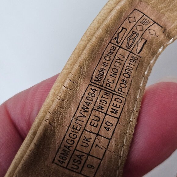 Vionic Womens 9 Maggie Tan Studded Wedge Patent Leather Sandals - Picture 6 of 7